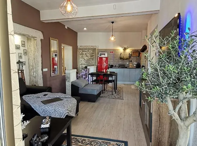 Yasmine 212 بيت للعطل *